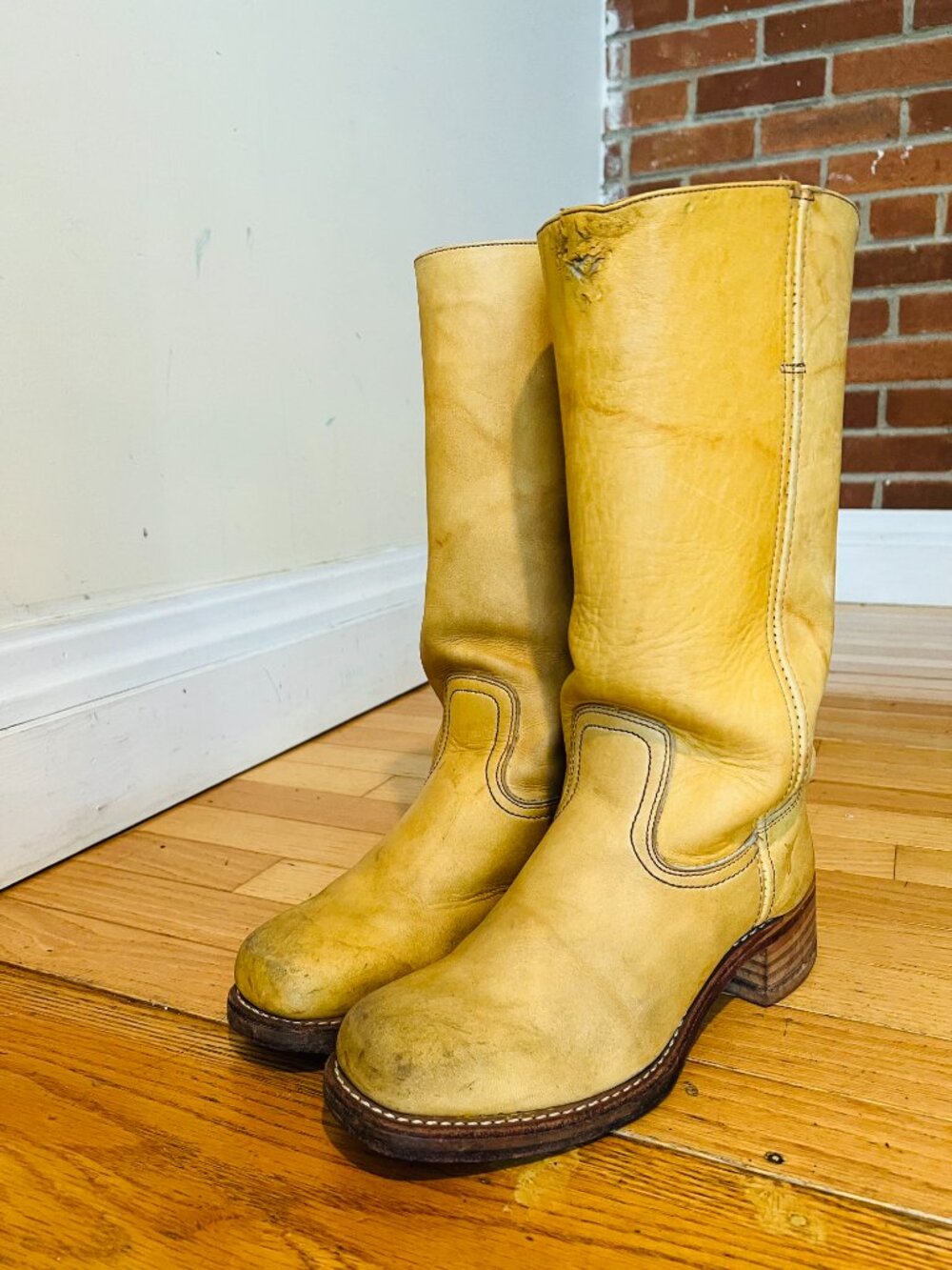 VTG Frye Campus Banana Boots Women 9.5 M Yellow Square Toe Western MADE IN USA - Picture 4 of 16
